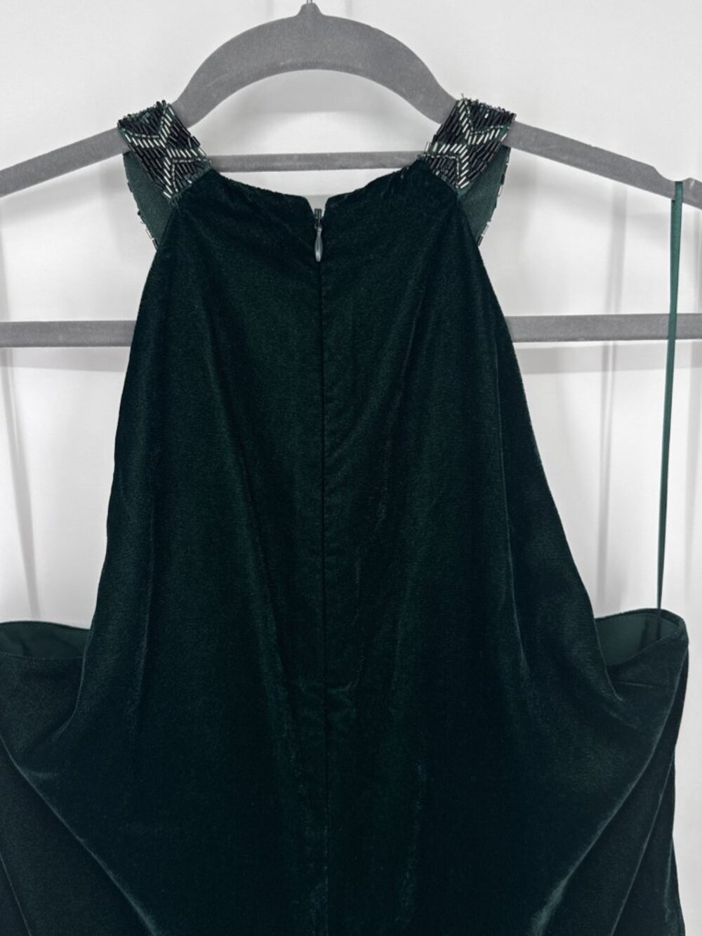 Lauren Ralph Lauren Women Size 14 Green Sleeveless Velvet Beaded Halter Gown NWT - Picture 9 of 14